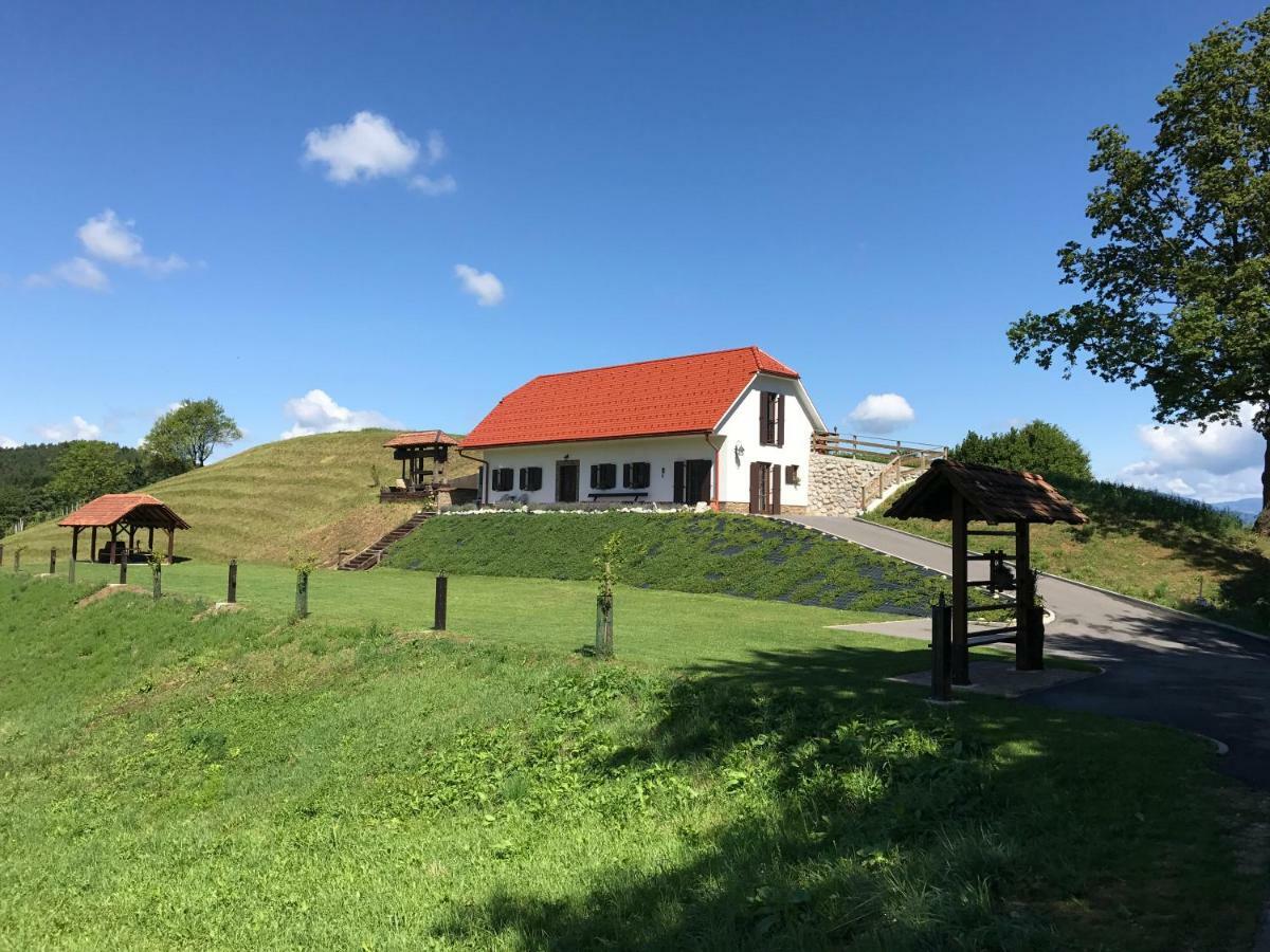 Tourist Farm Artisek Villa Store Bagian luar foto