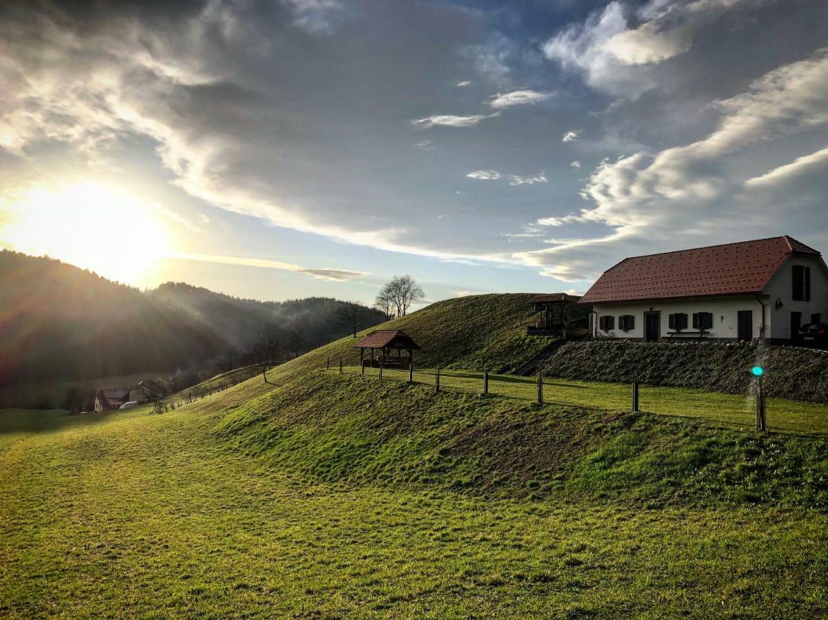 Tourist Farm Artisek Villa Store Bagian luar foto