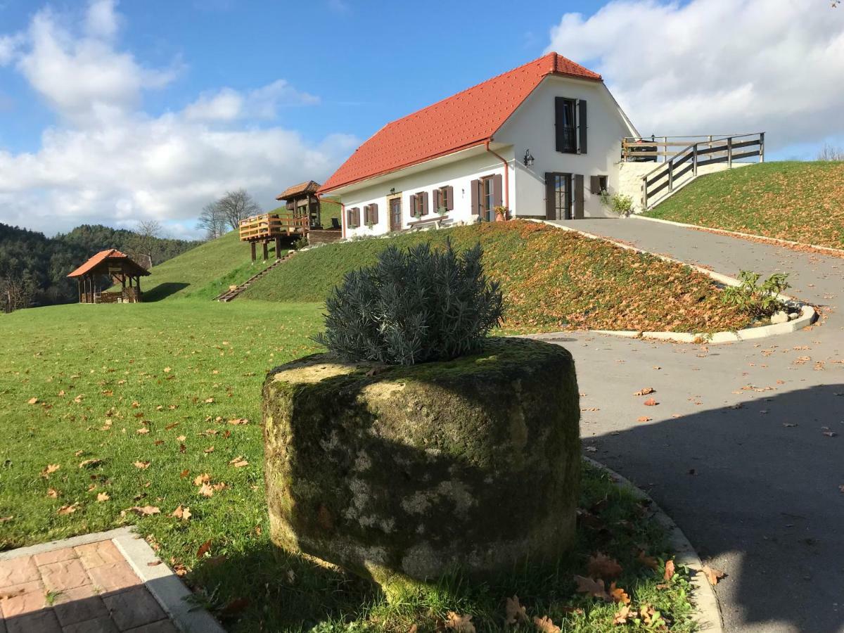 Tourist Farm Artisek Villa Store Bagian luar foto